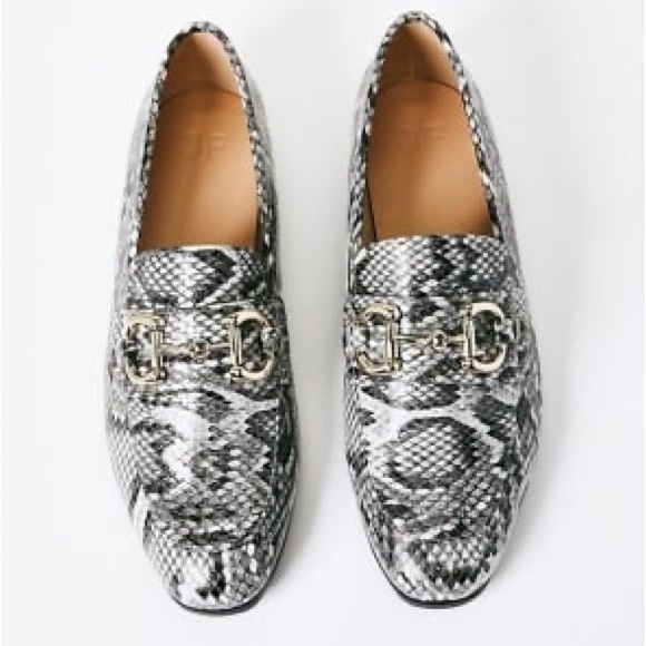 •Johanna• Snake Print Gold Buckle Slip On Loafers - Picture 2 of 5